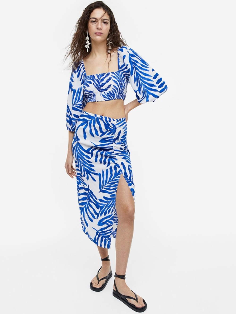 H&M Blue and White Tropical Print Midi Skirt